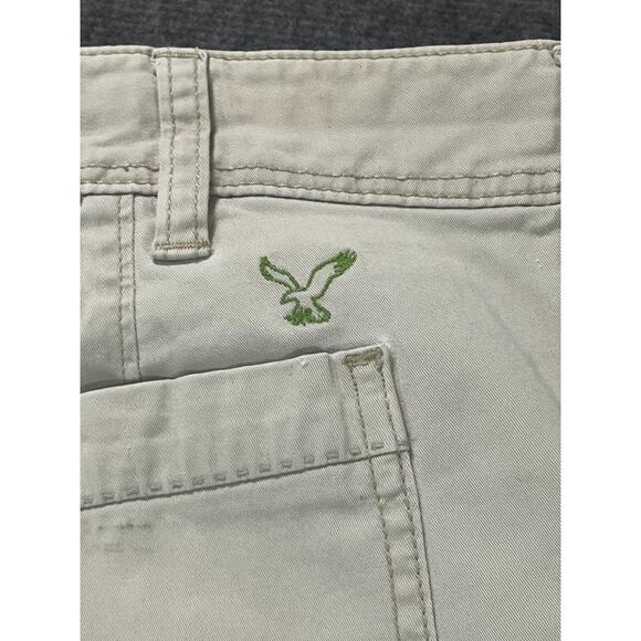 American Eagle Women’s Shorts Size‎ 8 Khaki Beige Casual Chino Mid Rise - Picture 8 of 9